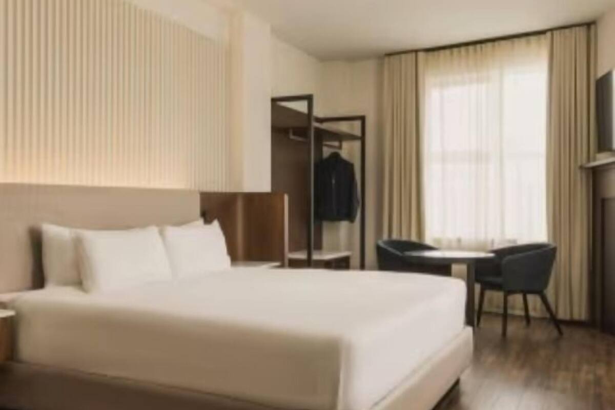 Literie de qualité supérieure, coffres-forts dans les chambres, bureau