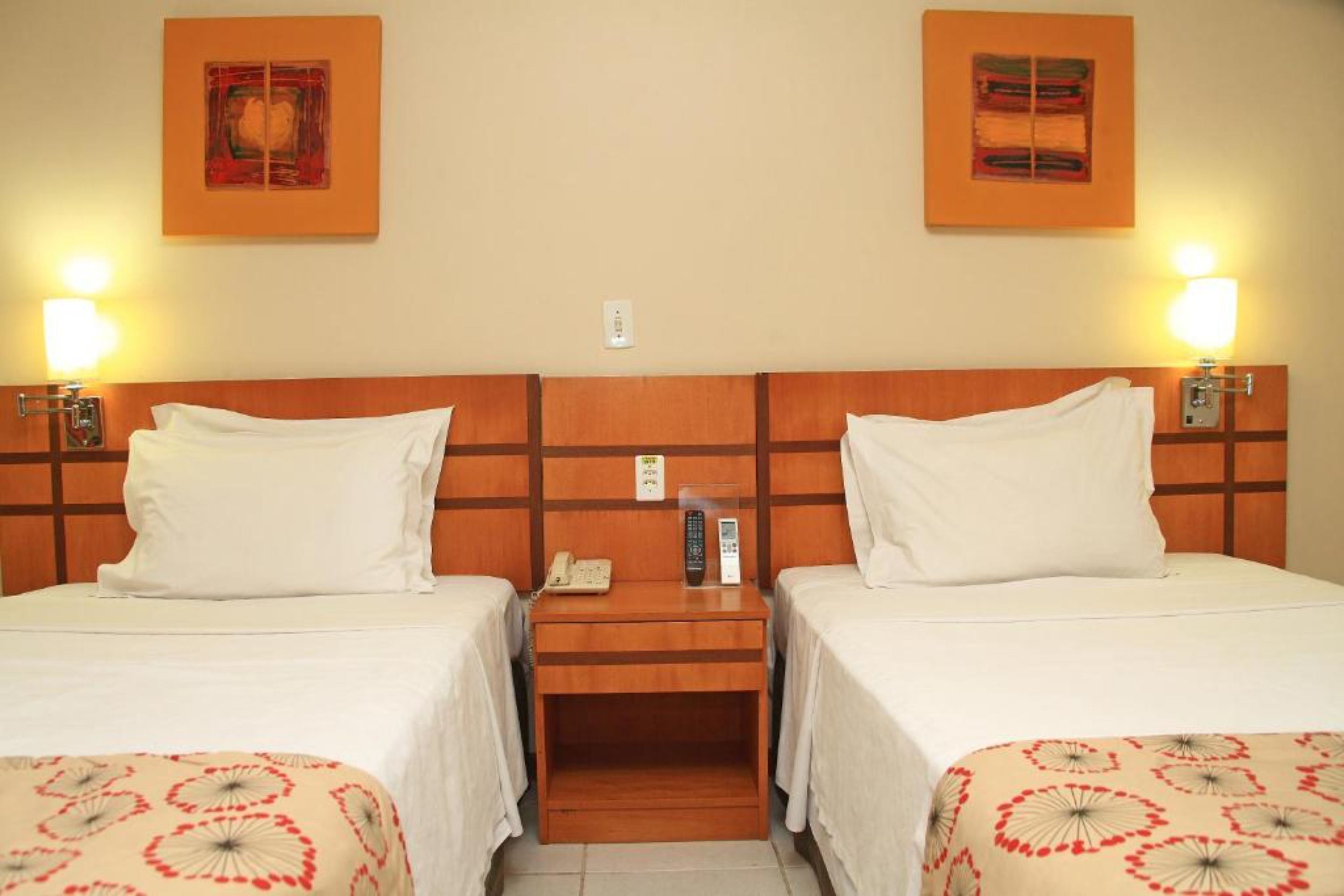 superior room, 2 single beds | desk, soundproofing, free wifi, bed sheets