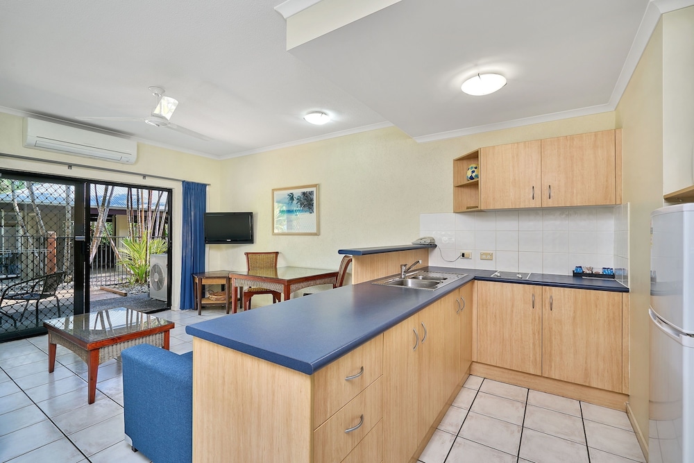 Trinity Beach Club Holiday Apartments by null