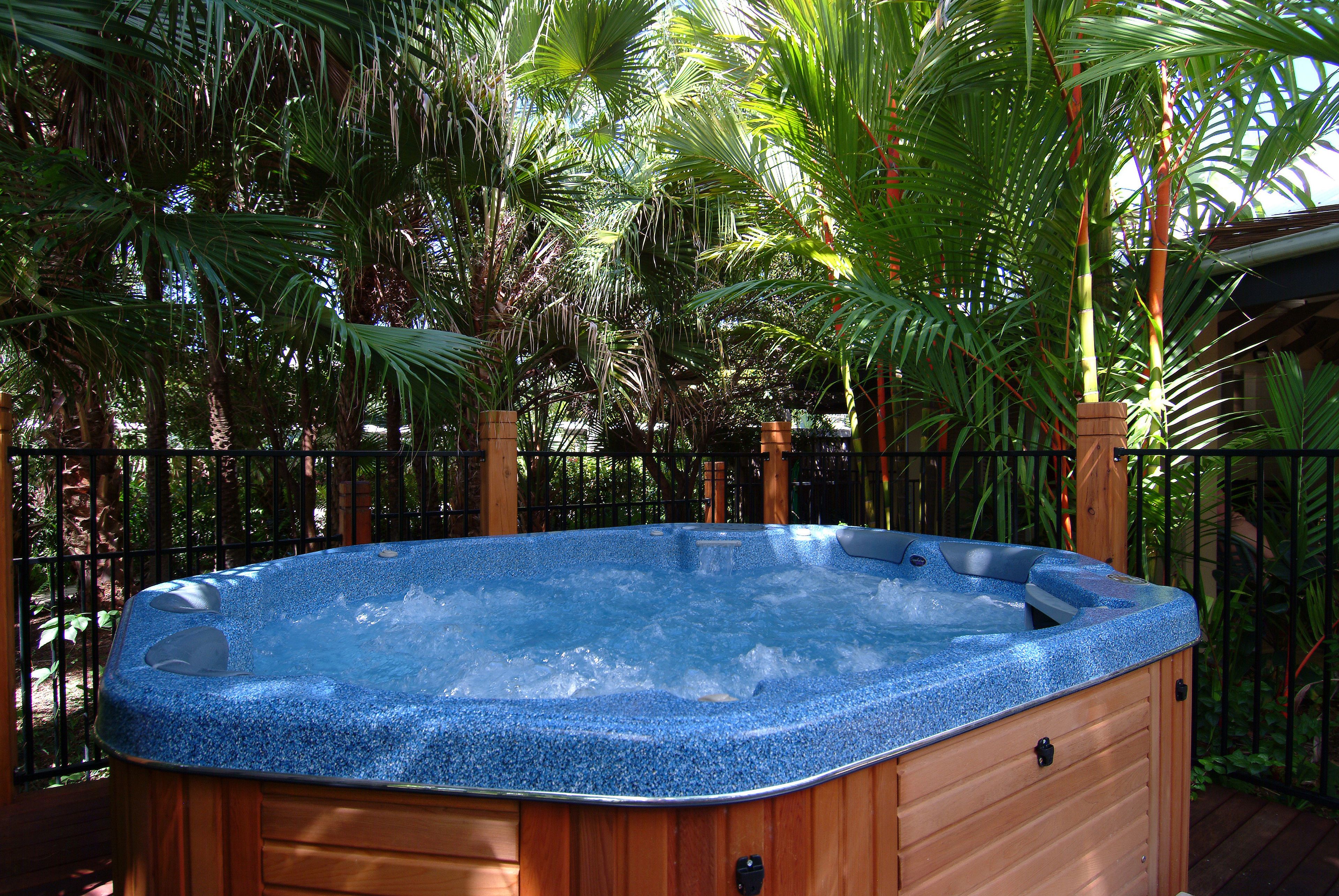 Trinity Beach Club Holiday Apartments — image 7