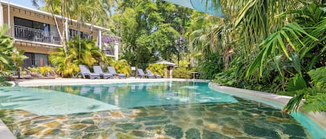 Outdoor pool, pool loungers