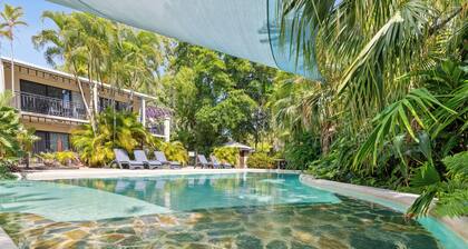 Trinity Beach Club Holiday Apartments