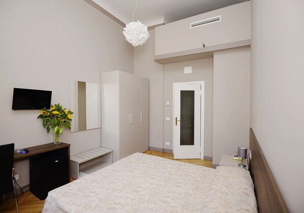 1 bedroom, premium bedding, down duvets, memory-foam beds