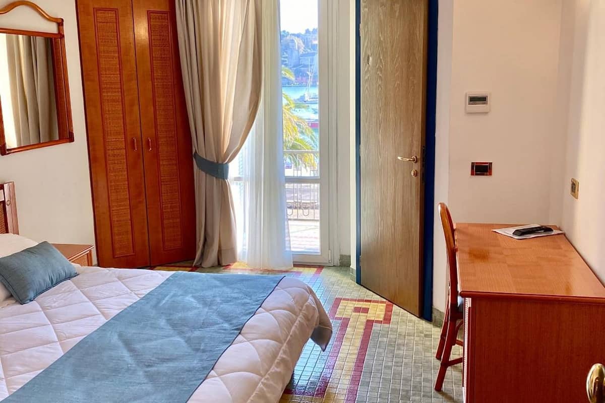 Chambre Double, vue mer