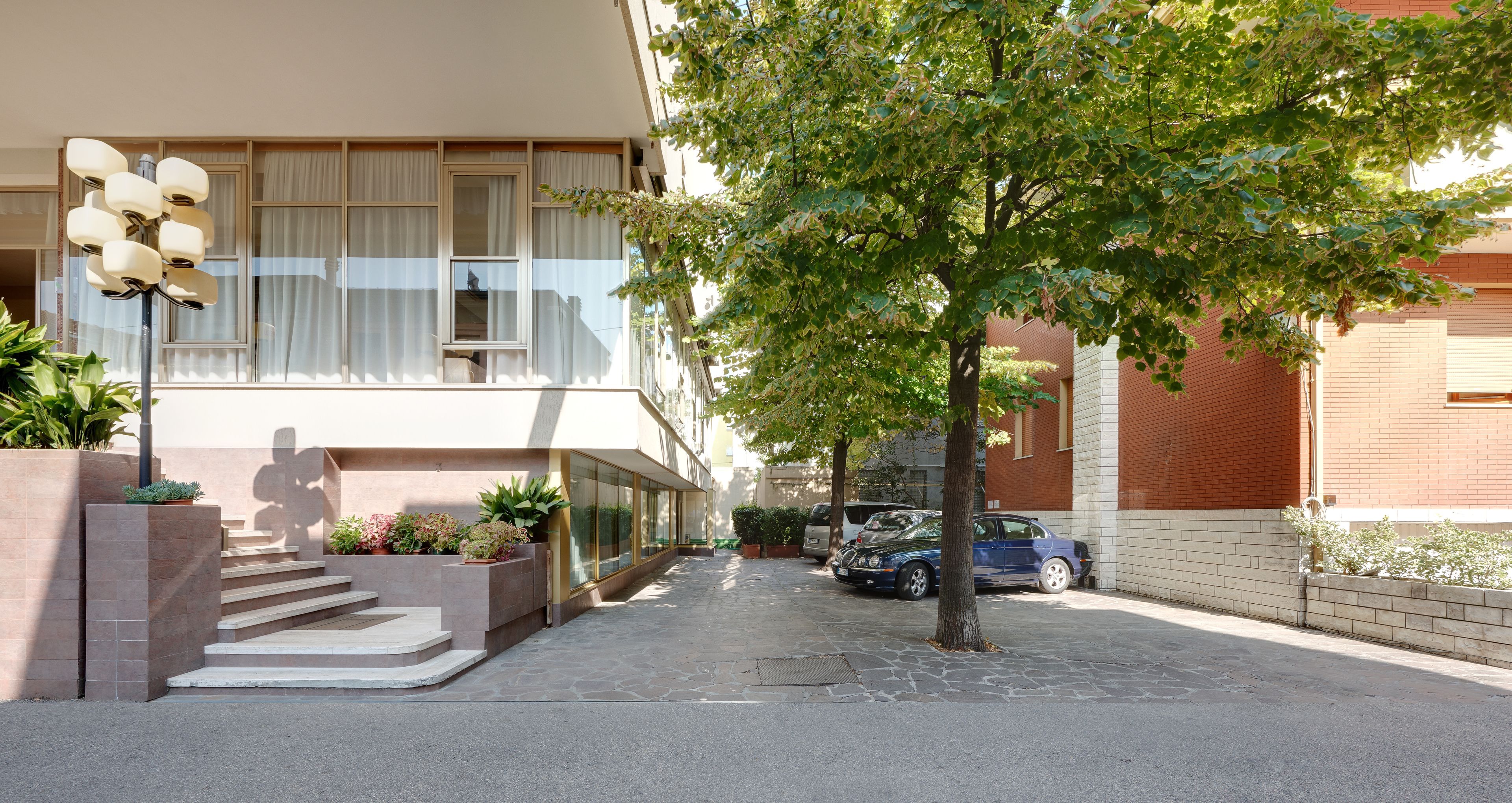 Parken ohne Service (10 EUR pro Tag)