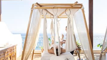 Couples treatment rooms, body treatments, body wraps, body scrubs