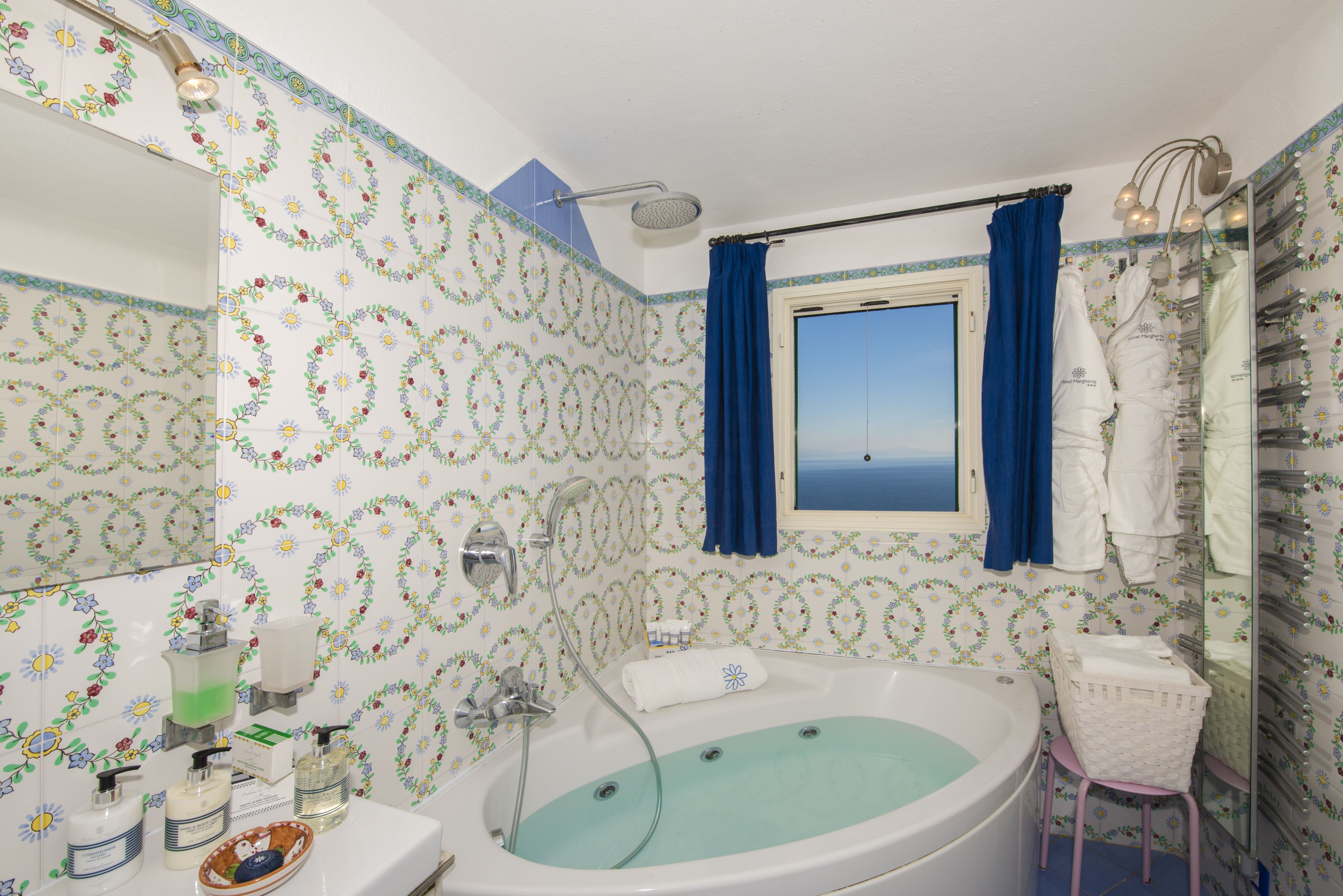 two level apartment, 1 bedroom | bathroom | rainfall showerhead, eco-friendly toiletries, hair dryer, bathrobes