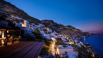 Se sirven desayunos y cocina mediterránea (con vistas al mar)