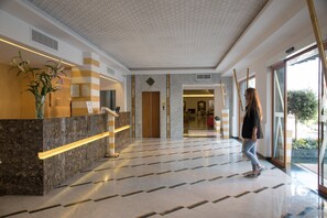 숙박 시설 입구