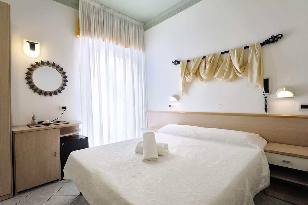 Minibar, in-room safe, rollaway beds, free WiFi