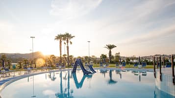 Outdoor pool, pool umbrellas, pool loungers