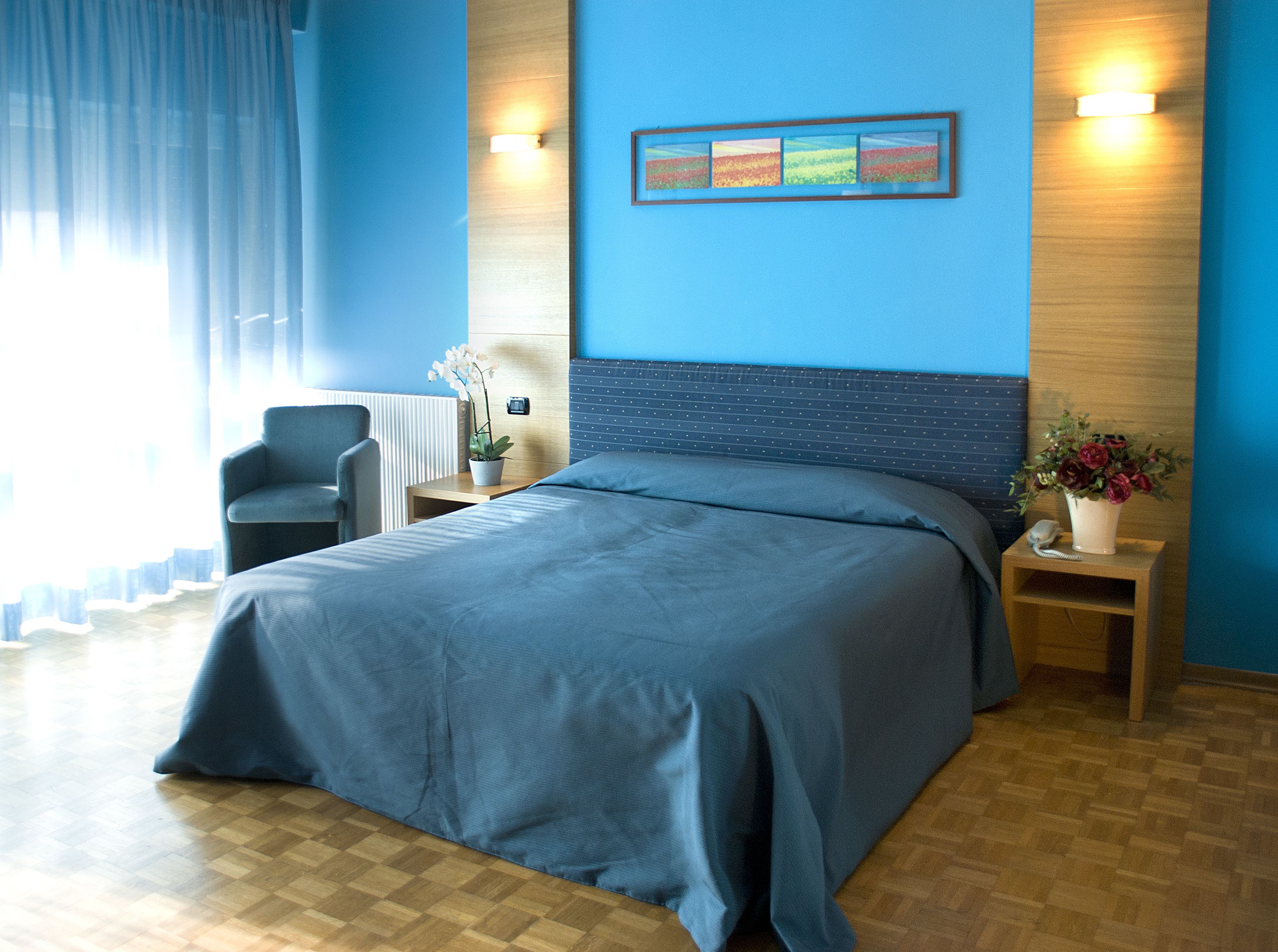 triple room | minibar, in-room safe, desk, soundproofing