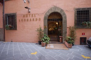 Façana frontal de l'allotjament