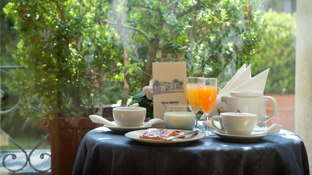 Dining - Hotel Villa Medici (Naples)