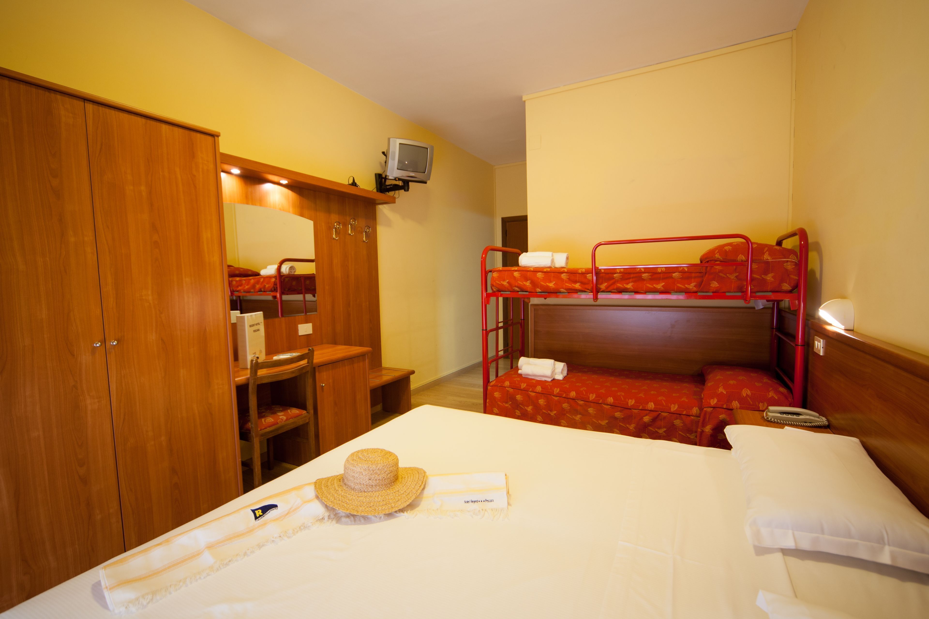 Down comforters, desk, laptop workspace, free WiFi