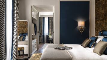 Prestige Suite | 1 bedroom, premium bedding, minibar, in-room safe