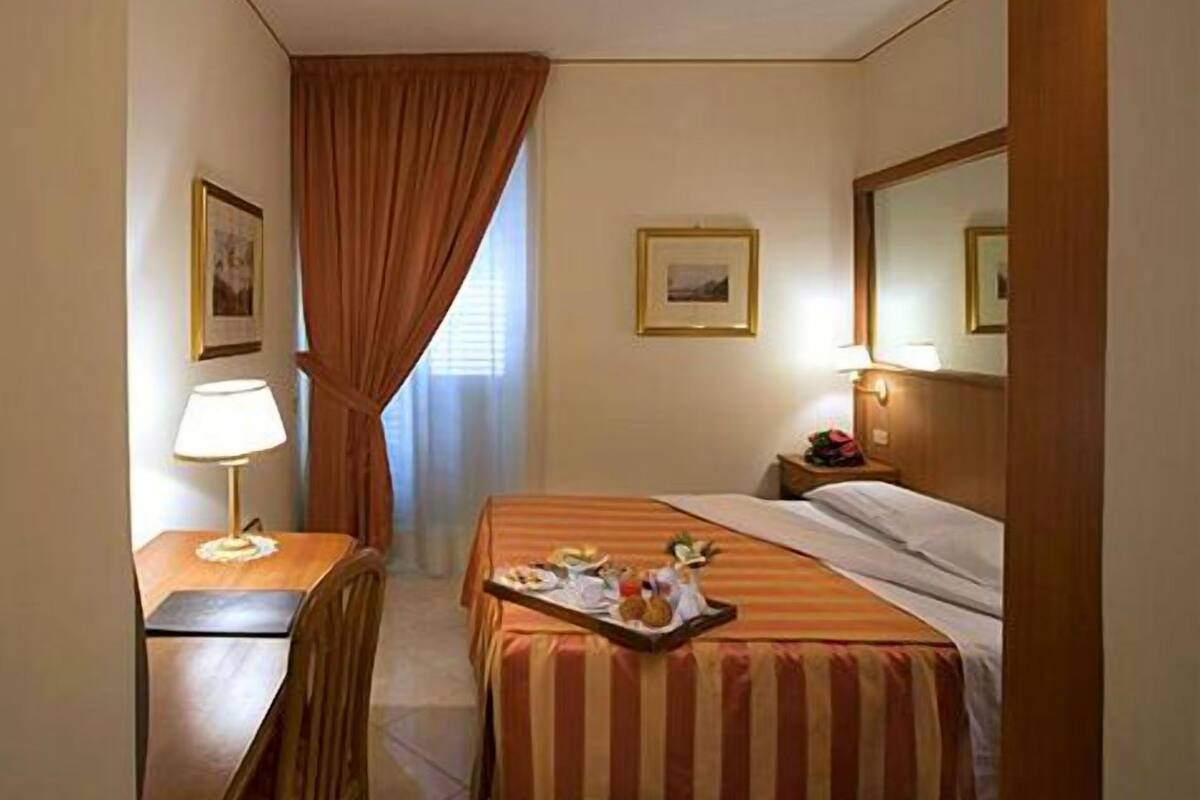 Triple Room | Minibar, in-room safe, desk, soundproofing