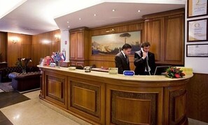 Reception - Hotel San Giorgio (Naples)