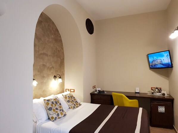1 bedroom, minibar, in-room safe, desk