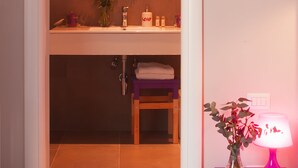 Phòng đôi hoặc 2 giường đơn Deluxe | Phòng tắm