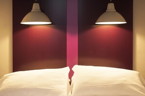 Deluxe Double or Twin Room | Hypo-allergenic bedding, minibar, in-room safe, desk - Hotel Colomba (Florence)
