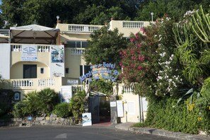 Entrée de l’hébergement 