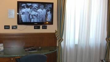 Minibar, in-room safe, desk, soundproofing