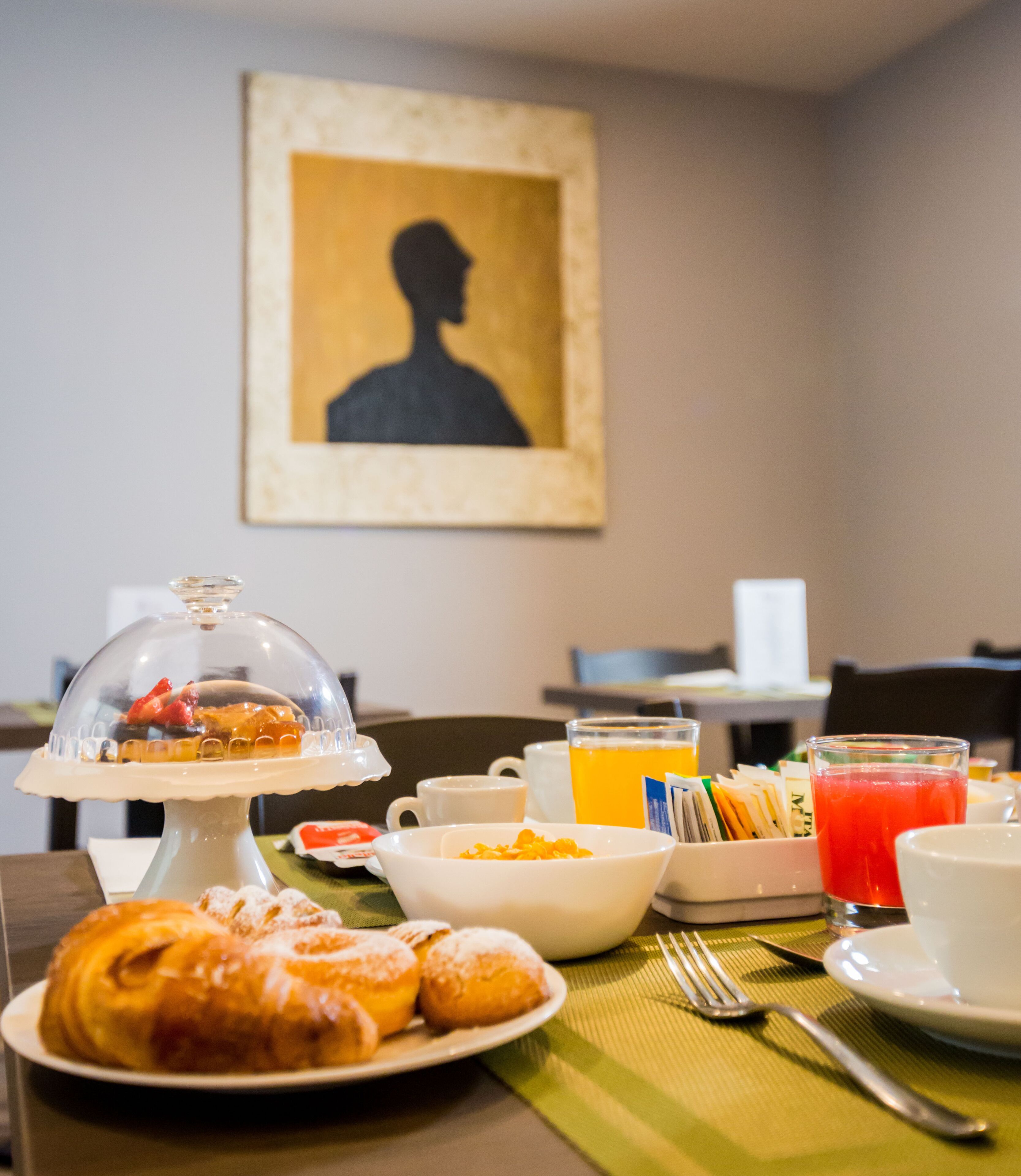 daily buffet breakfast (eur 10 per person)