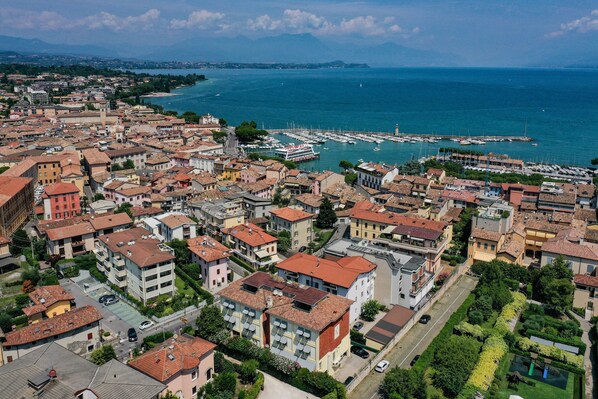 Vue sur la ville depuis l’hébergement 