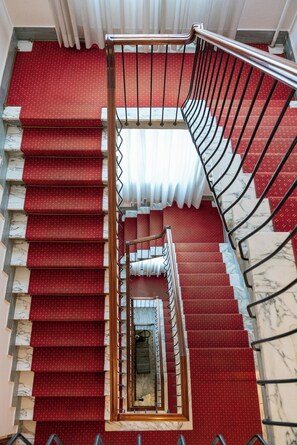 Handrails in stairways