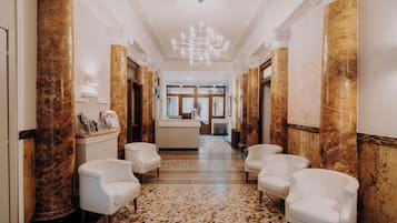 EntrĂ©e de lâhĂ©bergement