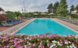 Outdoor pool, pool umbrellas