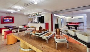 酒吧（店内）