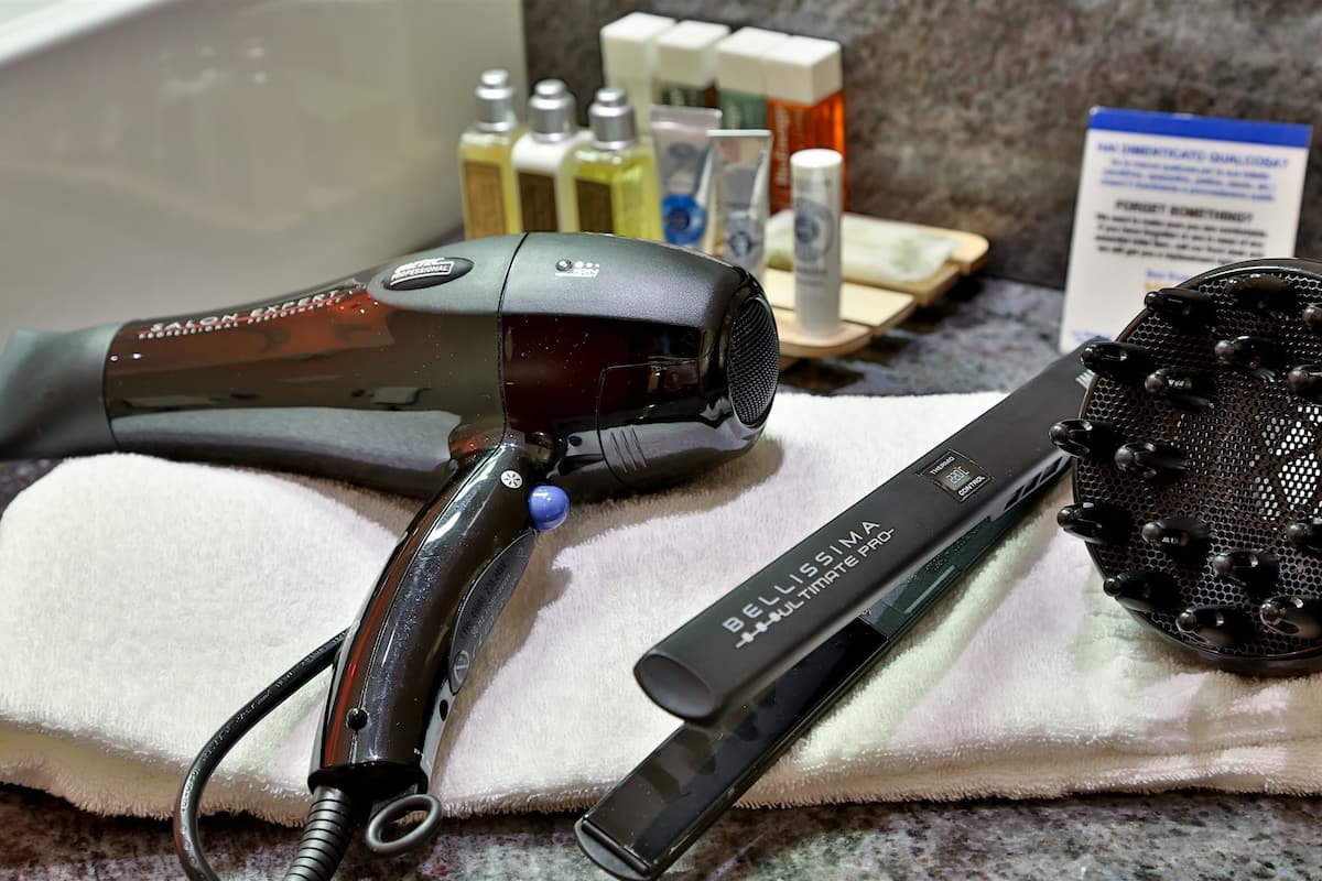 minibar, in-room safe, soundproofing, iron/ironing board