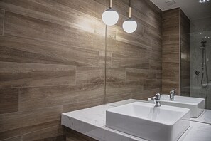 Shower, free toiletries, hair dryer, bathrobes - Ambienthotels Panoramic (Rimini)