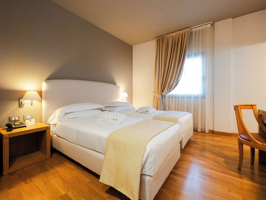 Minibar, in-room safe, desk, blackout drapes