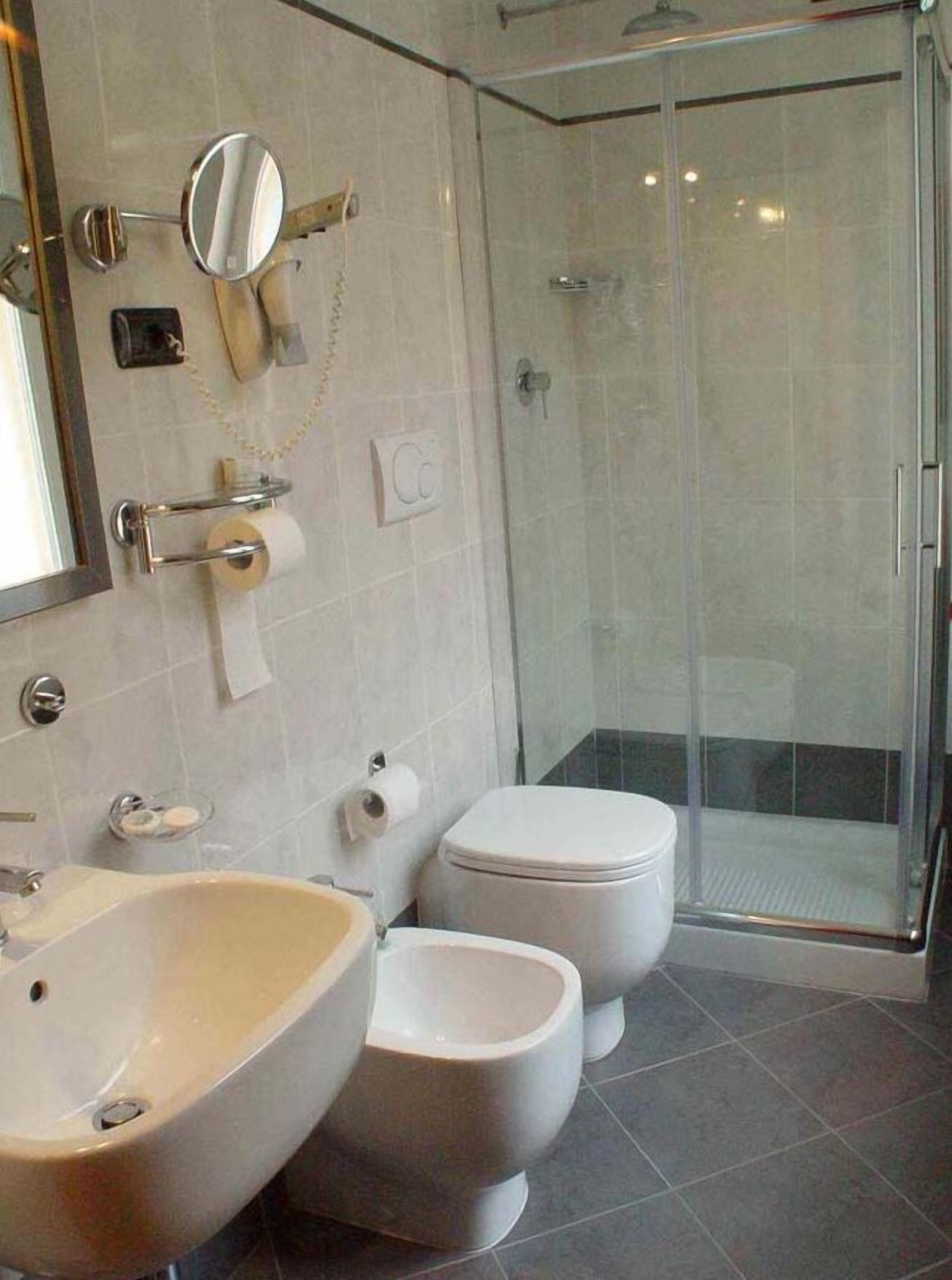 shower, free toiletries, hair dryer, slippers