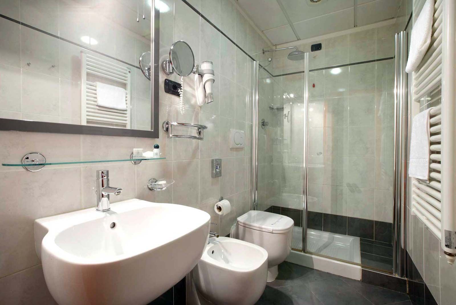 shower, free toiletries, hair dryer, slippers