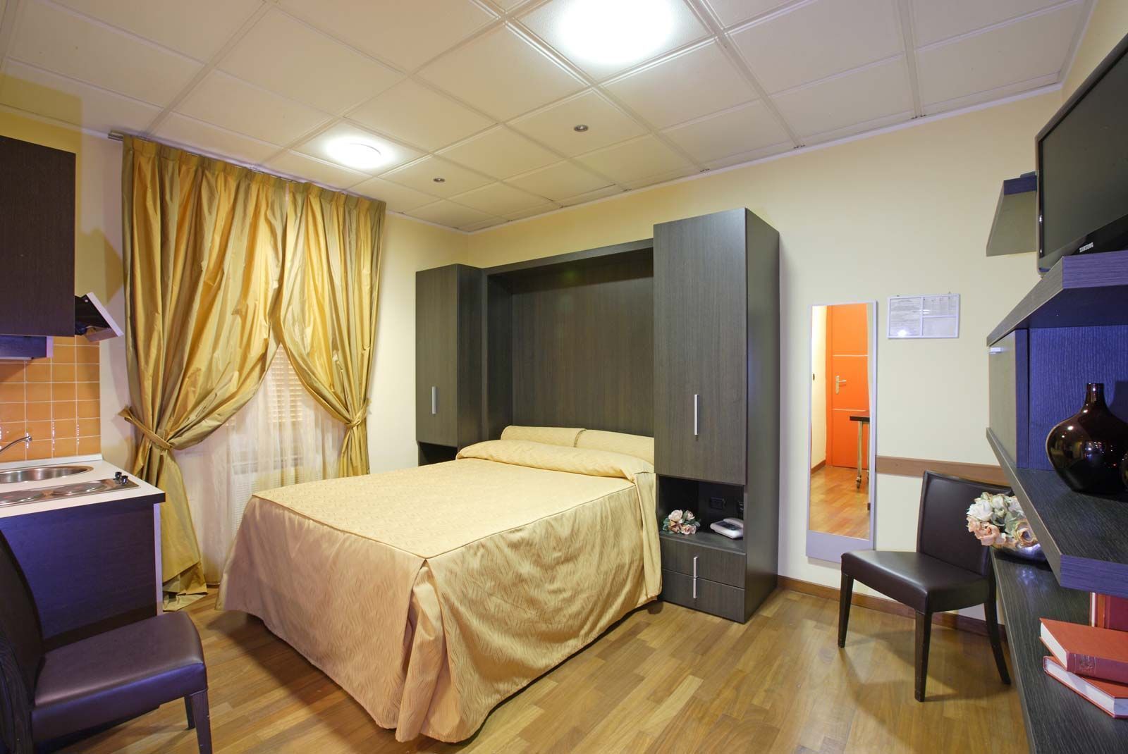 minibar, in-room safe, desk, soundproofing