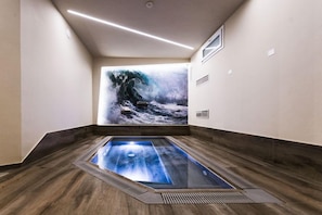 Sauna, poreallas, höyrysauna