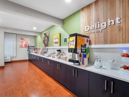 Desayuno continental incluido todos los días 