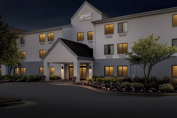 Exterior - Spark by Hilton Ann Arbor South (Ann Arbor)