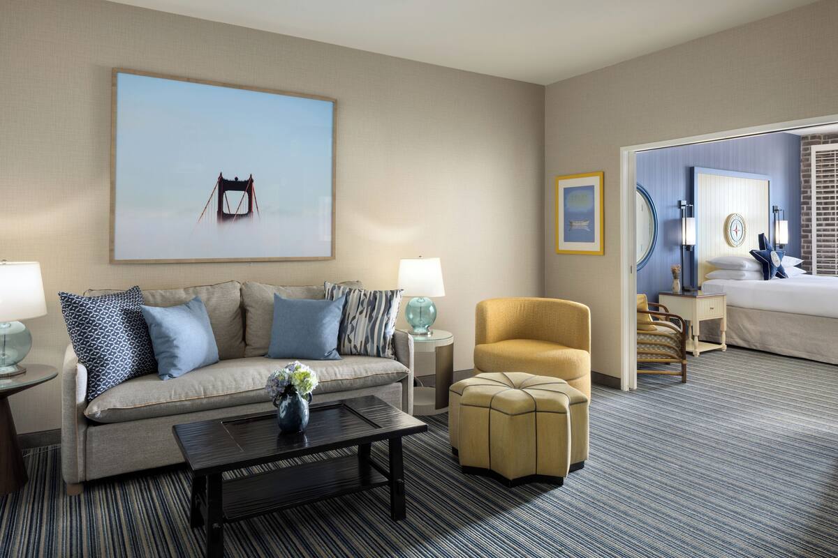 Suite (Alcatraz) | Living area | 49-inch TV with digital channels, Netflix, Hulu