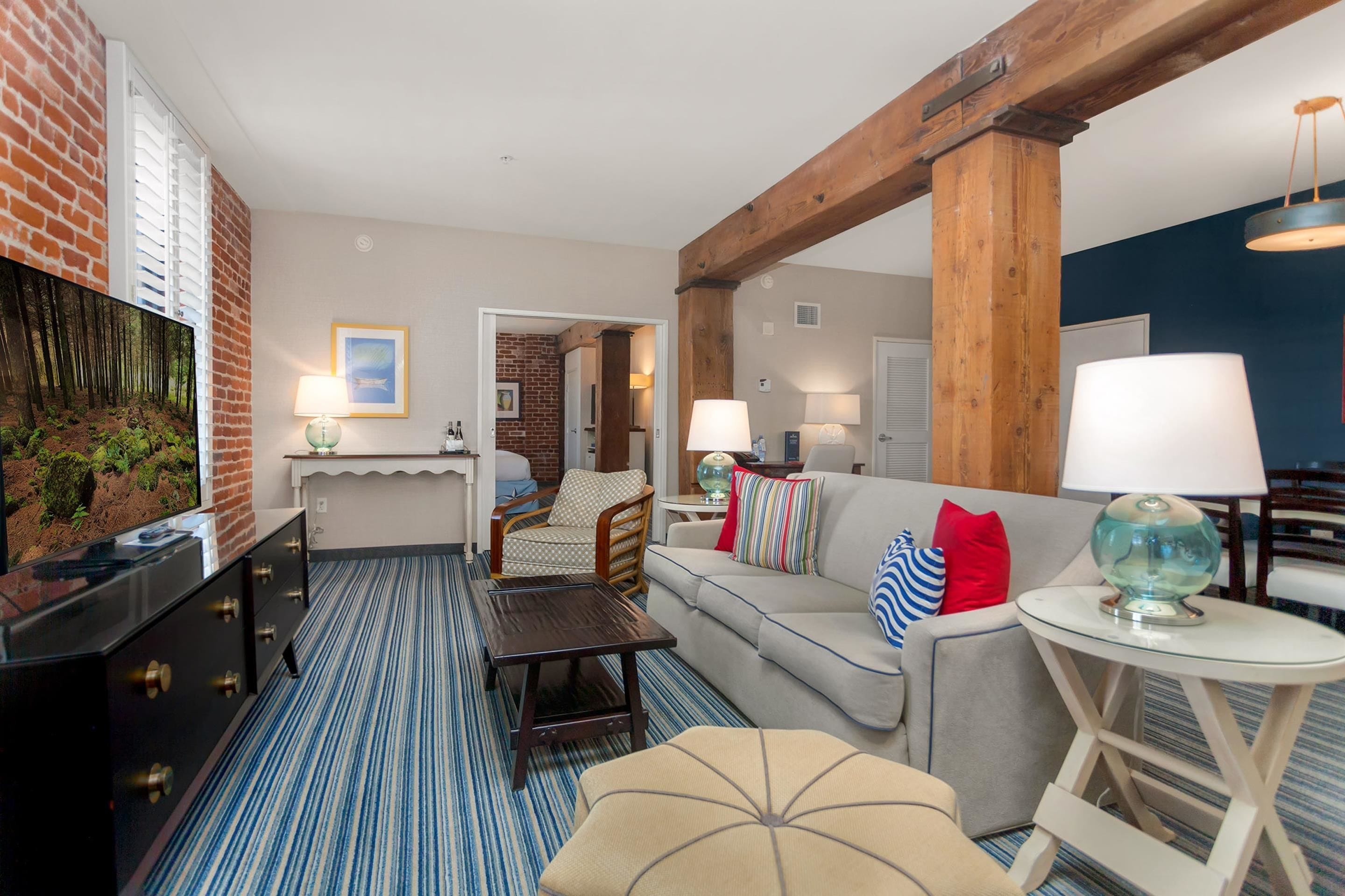 Hochwertige Bettwaren, Pillowtop-Betten, Minibar, Zimmersafe