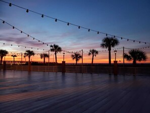 Private beach, white sand, beach volleyball, sailing