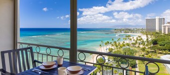 Waikiki Shore by OUTRIGGER