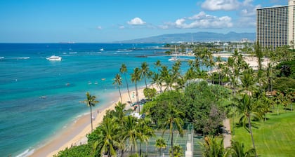 Waikiki Shore by OUTRIGGER
