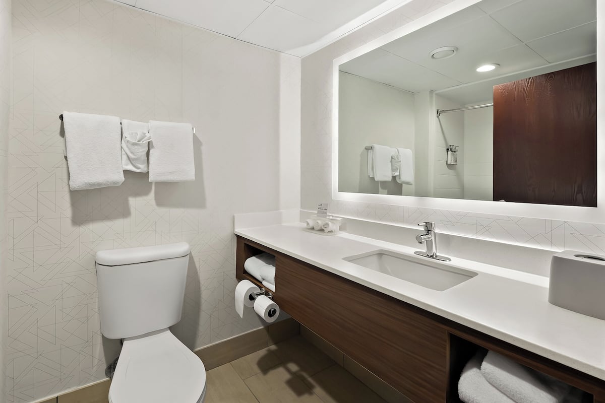Free toiletries, hair dryer, towels