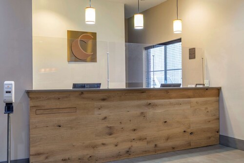 Comfort Inn & Suites Cartersville - Emerson Lake Point