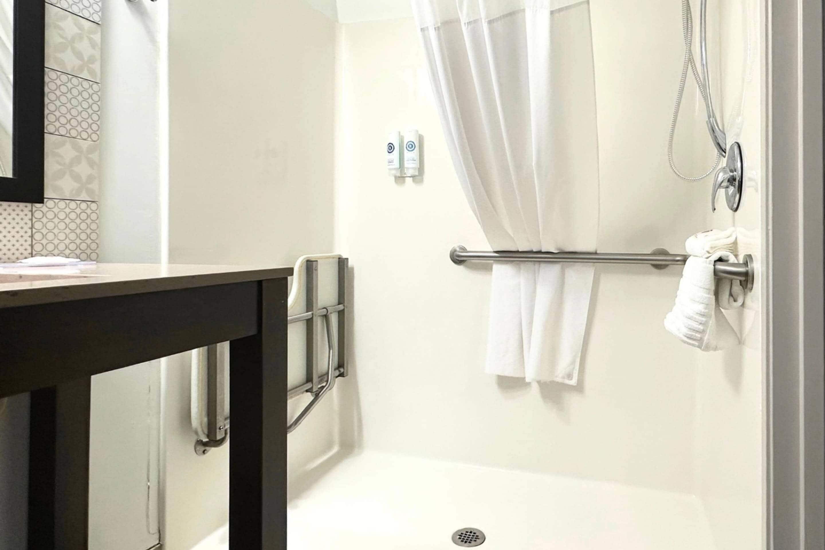 Suite, 1 King Bed with Sofa bed, Accessible, Non Smoking | Desk, laptop workspace, iron/ironing board, free WiFi